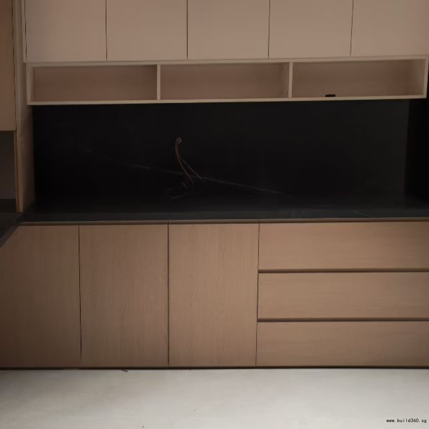 全屋定制厨柜，衣帽间衣柜，室内门工厂